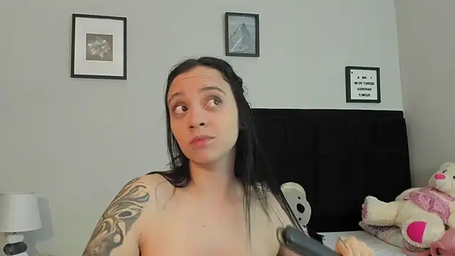 sabbrand0111 online show from April 12, 2026, 8:01 pm