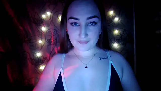 Elaine Bell online show from March 17, 2026, 6:44 pm