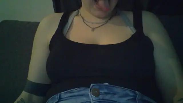 Snapshot of Geileboef28 chatting on February 21, 2026, 6:54 pm Geileboef28 online show from February 21, 2026, 6:54 pm