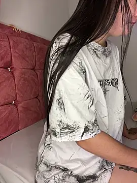 Sofia-squir online show from March 4, 2026, 5:15 am