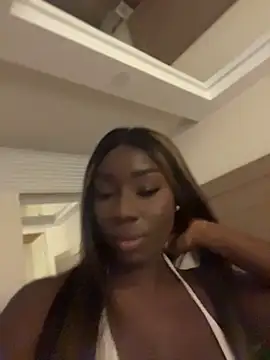 Snapshot of ZarahFerreira chatting on July 10, 2026, 12:10 am ZarahFerreira online show from July 10, 2026, 12:10 am