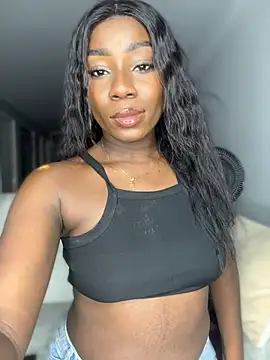 ZarahFerreira online show from April 14, 2026, 11:43 pm