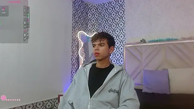 Snapshot of keahi_tay chatting on February 27, 2026, 11:54 am keahi tay online show from February 27, 2026, 11:54 am