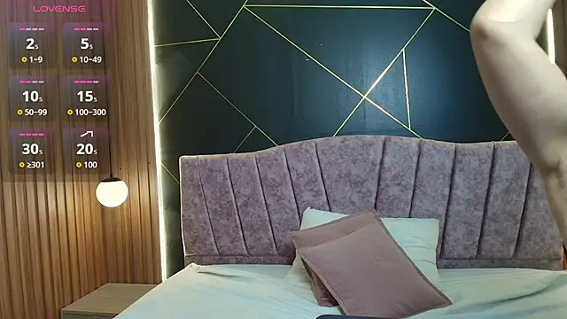 MoriahStorm online show from March 21, 2026, 12:20 pm