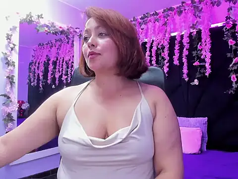 Snapshot of Viooleta_thomson chatting on February 19, 2026, 9:28 am Viooleta thomson online show from February 19, 2026, 9:28 am