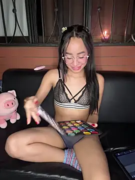 Snapshot of Leclerc_poli chatting on March 4, 2026, 2:41 am Leclerc poli online show from March 4, 2026, 2:41 am