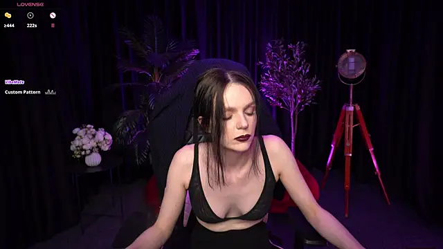 Wild Alice me online show from April 15, 2026, 7:58 pm