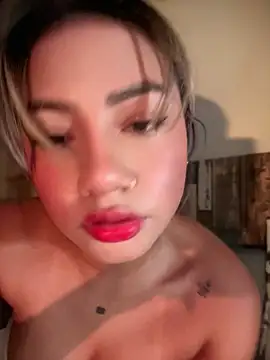 Snapshot of Dulce_Sofi_ chatting on May 16, 2026, 9:25 pm Dulce Sofi online show from May 16, 2026, 9:25 pm