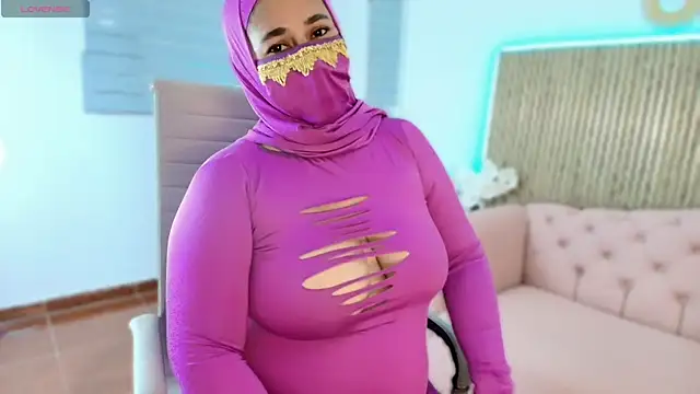 Nadia Privee online show from February 20, 2026, 5:15 pm