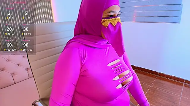 Nadia Privee online show from February 18, 2026, 6:48 pm