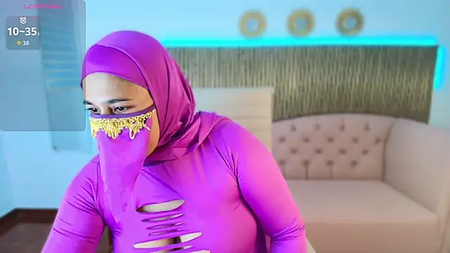 Nadia Privee online show from February 26, 2026, 6:08 pm