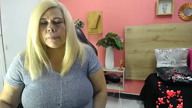 Snapshot of eva_colen50 chatting on June 30, 2026, 6:19 pm eva colen50 online show from June 30, 2026, 6:19 pm