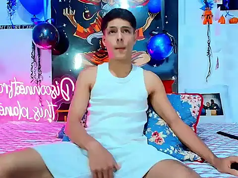 Eliassalvatore  online show from February 27, 2026, 8:52 pm