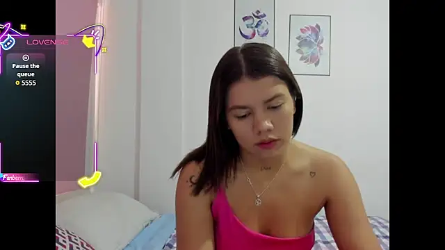 Snapshot of Alessia_Monroe_ chatting on May 5, 2026, 4:32 pm Alessia Monroe online show from May 5, 2026, 4:32 pm