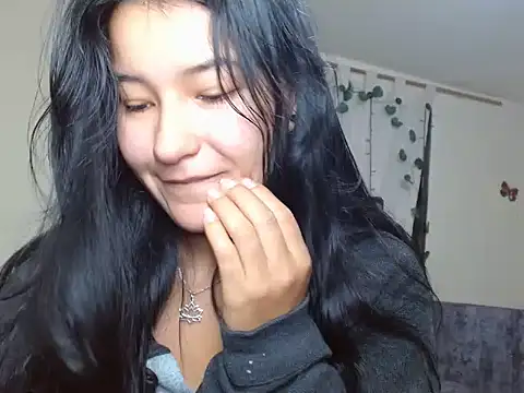 Snapshot of Miiia_a chatting on February 26, 2026, 8:09 pm Miiia a online show from February 26, 2026, 8:09 pm