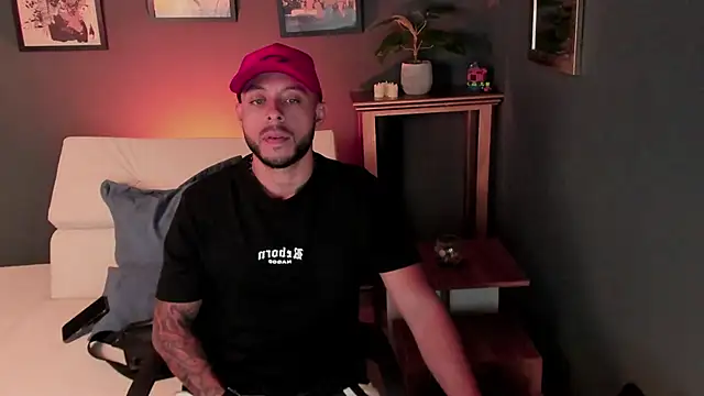 Daniel kingx online show from April 14, 2026, 1:49 pm