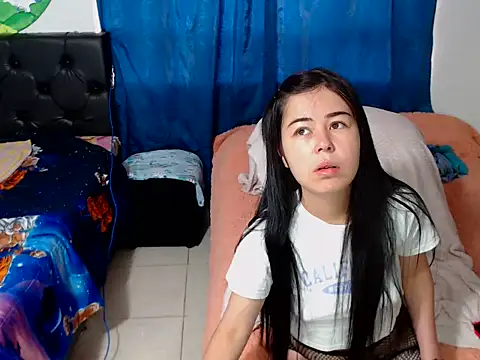 Snapshot of CandyyLove69 chatting on February 24, 2026, 2:18 pm CandyyLove69 online show from February 24, 2026, 2:18 pm