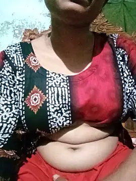 Snapshot of BreezySexyGirl69 chatting on June 18, 2026, 11:48 am BreezySexyGirl69 online show from June 18, 2026, 11:48 am