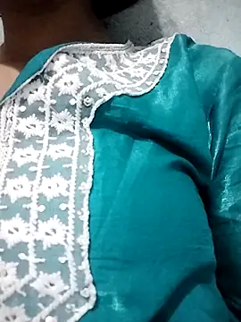 M Lisha online show from April 17, 2026, 3:37 pm