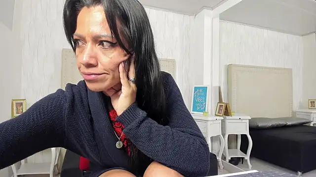 Snapshot of FernandaAvilax chatting on May 14, 2026, 6:32 am FernandaAvilax online show from May 14, 2026, 6:32 am