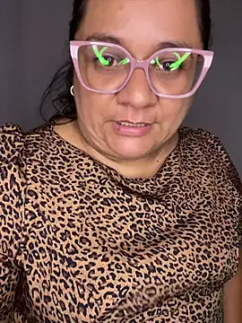 Snapshot of Melanny69x chatting on May 5, 2026, 6:16 am Melanny69x online show from May 5, 2026, 6:16 am
