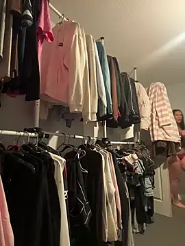 Snapshot of PinkVelvetx chatting on February 22, 2026, 8:43 pm PinkVelvetx online show from February 22, 2026, 8:43 pm