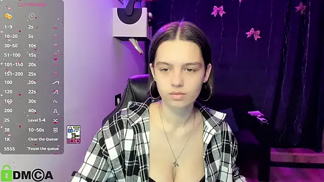 Snapshot of TanaMoonly chatting on February 21, 2026, 1:46 pm TanaMoonly online show from February 21, 2026, 1:46 pm