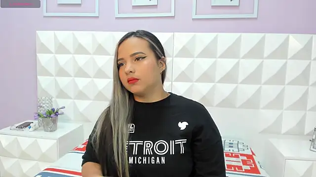 Snapshot of RachellVelez chatting on February 26, 2026, 12:05 pm RachellVelez online show from February 26, 2026, 12:05 pm