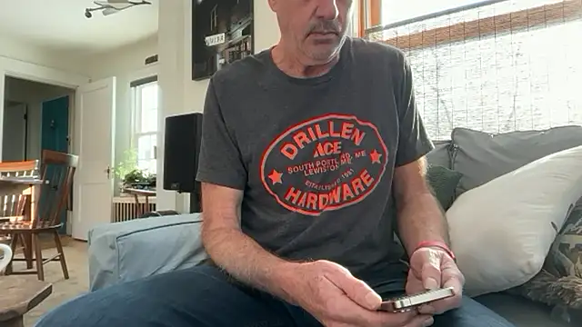 Snapshot of Guy__Grey chatting on February 26, 2026, 1:22 pm Guy Grey online show from February 26, 2026, 1:22 pm