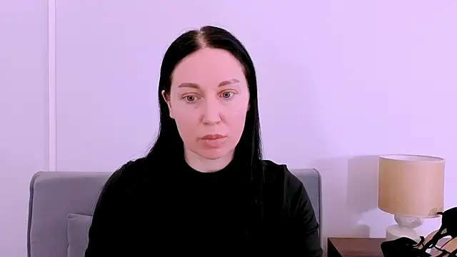 MiaFair online show from April 13, 2026, 3:27 pm