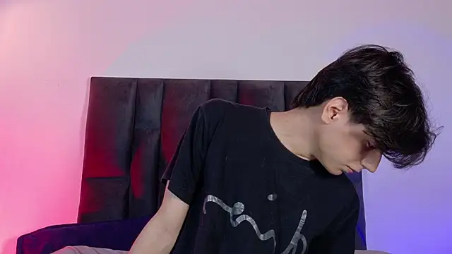 lui x dust online show from May 11, 2026, 2:57 am