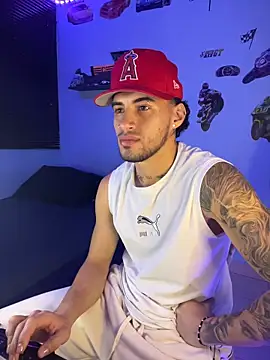 TOMAS CONOR online show from March 13, 2026, 12:37 am