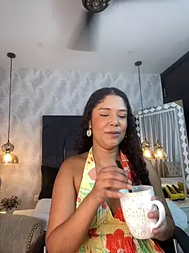 Miaafoxx   online show from February 28, 2026, 7:24 pm