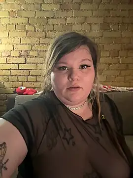 callie xrose online show from April 14, 2026, 2:49 am