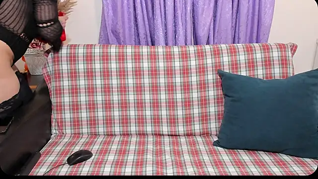 Snapshot of ranya4uu chatting on March 3, 2026, 9:33 pm ranya4uu online show from March 3, 2026, 9:33 pm