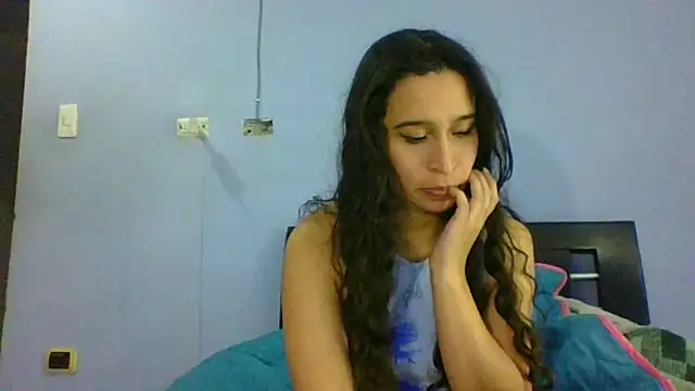 Snapshot of scarlettscottx_ chatting on May 12, 2026, 1:13 am scarlettscottx online show from May 12, 2026, 1:13 am
