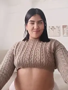 EmiliaVincenzo online show from February 26, 2026, 3:01 pm