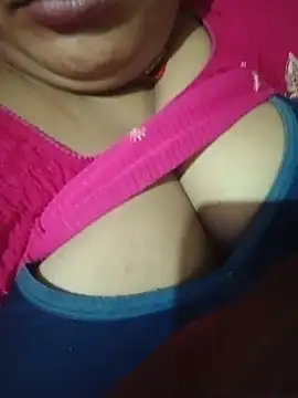 Snapshot of Karishma_bhabi99A chatting on July 14, 2026, 12:10 am Karishma bhabi99A online show from July 14, 2026, 12:10 am