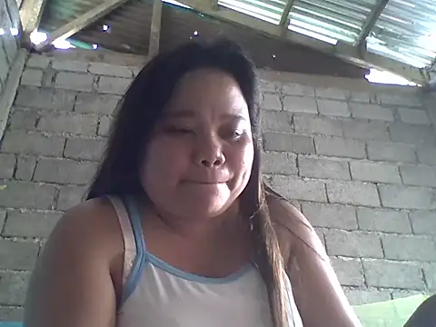 sweetlyn31 online show from May 19, 2026, 12:04 am