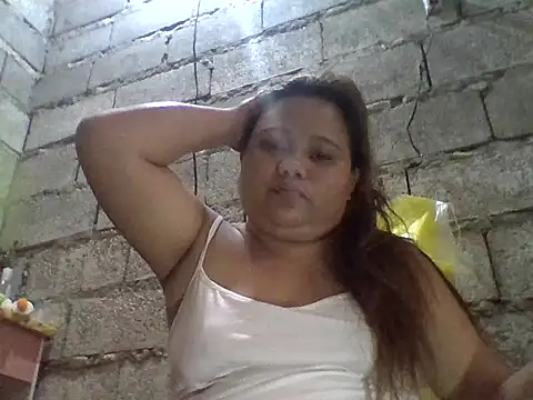 sweetlyn31 online show from August 1, 2026, 1:25 am