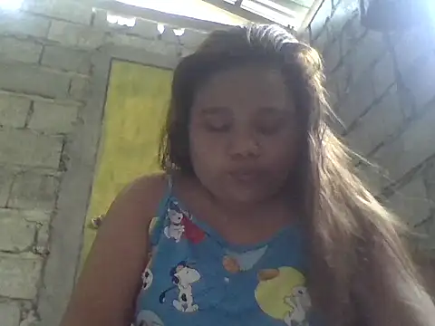 sweetlyn31 online show from July 15, 2026, 5:47 am