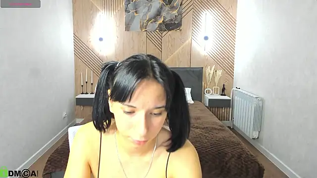 kitty-r0se online show from March 8, 2026, 2:04 am