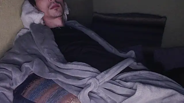 Samuel Skywalker online show from April 21, 2026, 5:41 pm