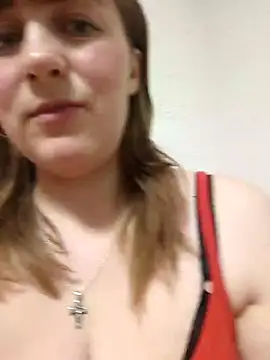 Snapshot of AdaGold612 chatting on February 25, 2026, 8:41 pm AdaGold612 online show from February 25, 2026, 8:41 pm