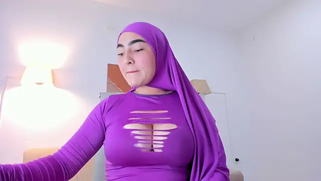 Snapshot of Malika_Noor chatting on June 7, 2026, 3:50 pm Malika Noor online show from June 7, 2026, 3:50 pm