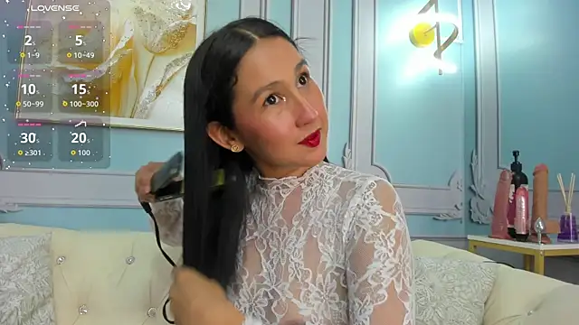 Annipetite  online show from June 4, 2026, 9:19 pm