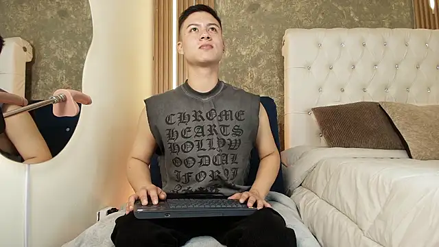 Snapshot of Stiven_Zarek chatting on March 25, 2026, 12:48 pm Stiven Zarek online show from March 25, 2026, 12:48 pm