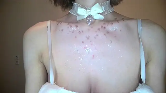 Snapshot of Kate_Mooss chatting on March 1, 2026, 2:39 pm Kate Mooss online show from March 1, 2026, 2:39 pm