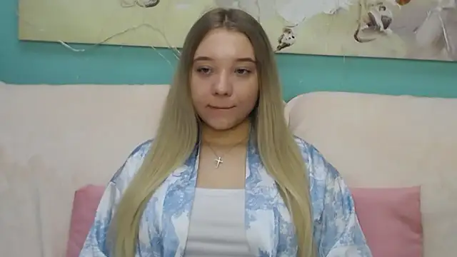 MilanaSiia online show from April 17, 2026, 4:37 am