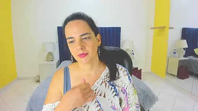 Amy Walls7 online show from May 5, 2026, 12:08 pm